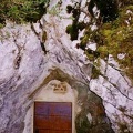 La porte a les grottes de Gargas