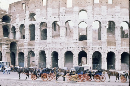 Dec77-2400-48bit-Ekta01-slide23-Italy-Rome-Coloseum