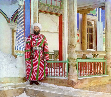 04653v_Bukhara_bureaucrat