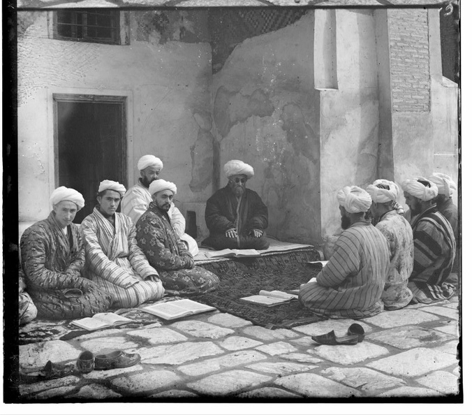 11753v_Students_in_Mudaris_Samarkand.jpg